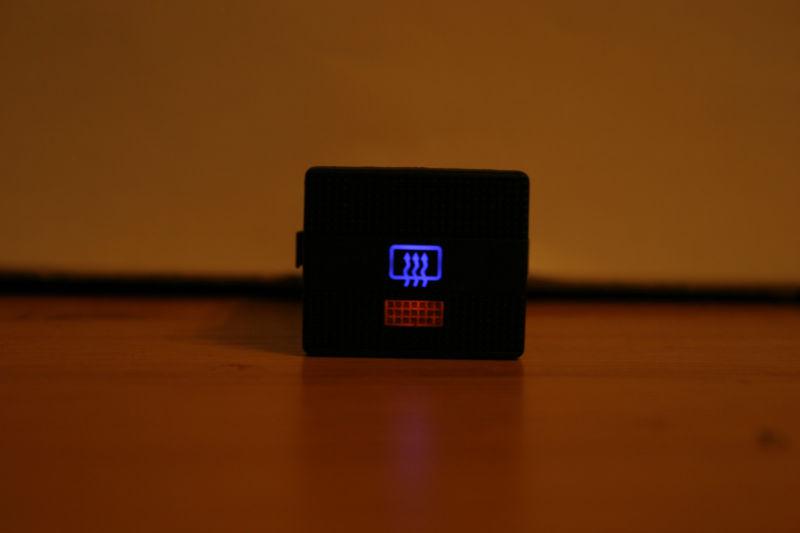 Vw golf jetta vento mk3 rear window defrost switch blue illumination