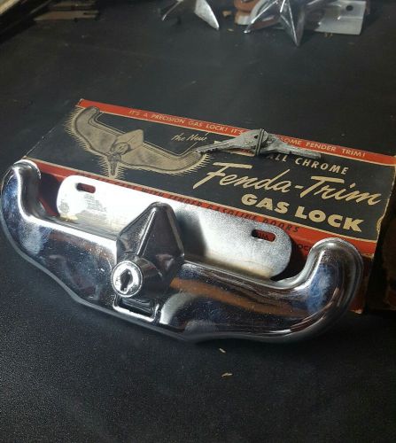 Vintage nos fenda trim accessory gas door lock