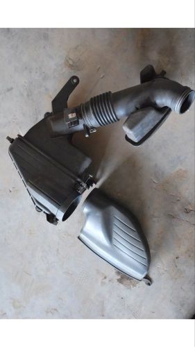 Lexus is300 is 300 2001 2003 2004 2005 engine air cleaner intake box oem