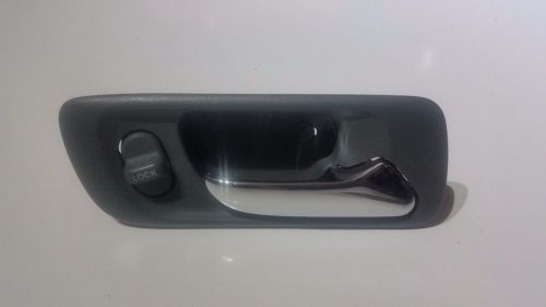 2001-2004 honda odyssey interior front door handle drvier (rh) side gray oem