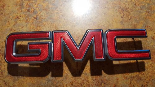 1999 -  2007 gmc yukon sierra logo grill red emblem nameplate oem