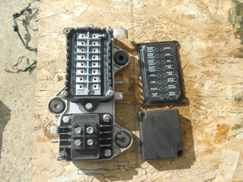 115 hp yamaha v-4 1989 cd box and regulator