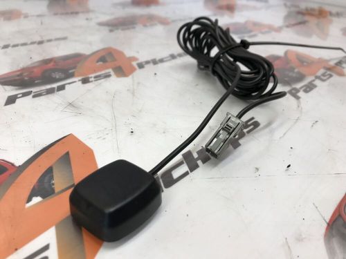 Mitsubishi l200 sat nav gps antenna from kenwoood model : dnx 4230dab 2010-2015