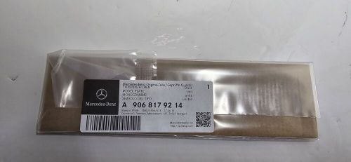 Mercedes benz model plate 2500 emblem a 906 817 92 14