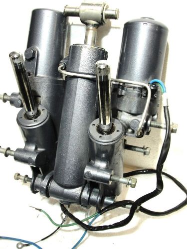 Late-model Yamaha 225 250 300 hp Outboard 4.2L Motor Tilt & Trim Unit Assembly, US $650.00, image 5