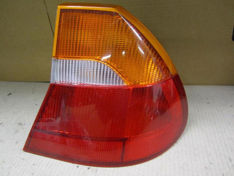 Sell CHRYSLER 300M 99 00 1999 2000 TAIL LIGHT PASSENGER RH RIGHT in