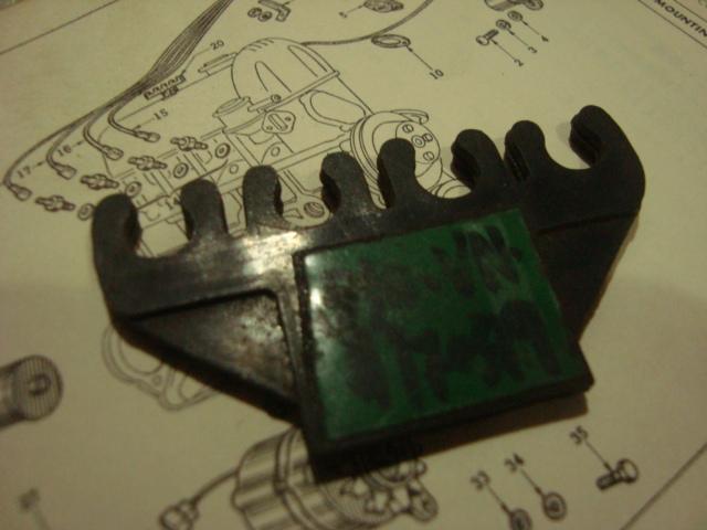      datsun 510 bluebird ss clamp-high tension cable nos