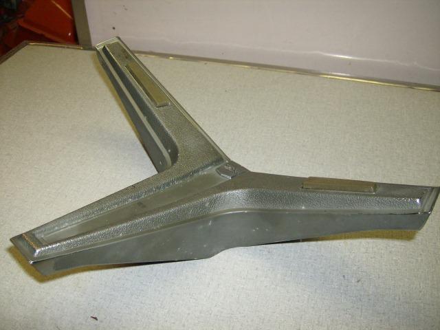 1968 chevelle malibu steering wheel horn cap