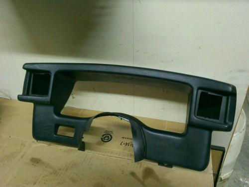 90-93 ford mustang gauge cluster trim bezel/column shell. dash panel 