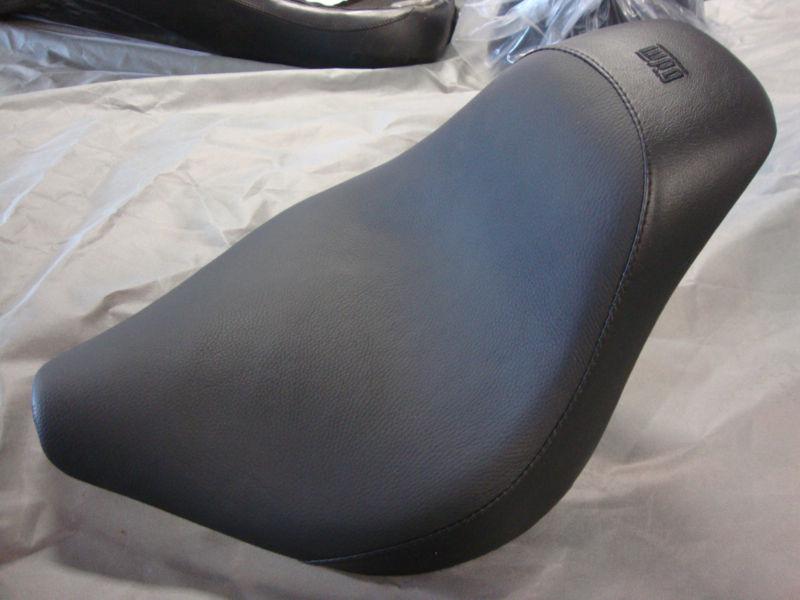 Big dog gel solo 2003-2004 rt chopper seat bdm logo custom