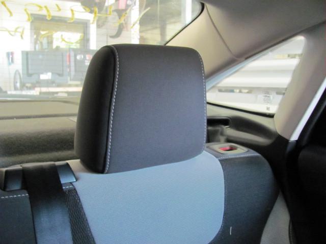 12 focus charcoal drivers rear headrest 3h7837 1506282