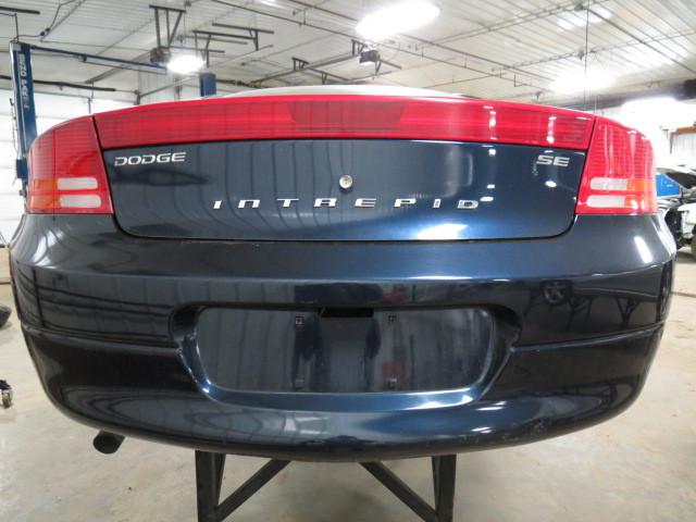 2003 dodge intrepid center trunk tail light