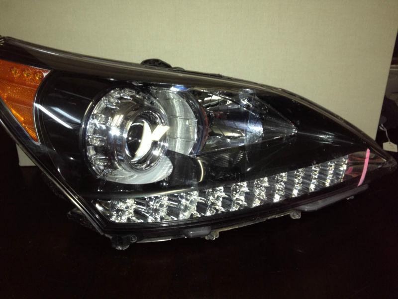 2012 hyundai equus headlight right