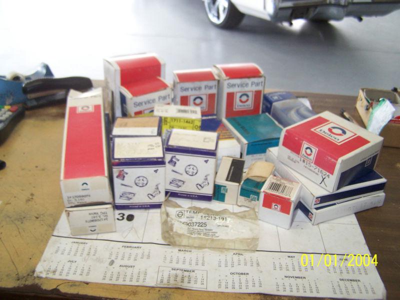 Large lot of delco nos parts dealer close out!!! all for one bid over 20 pcs