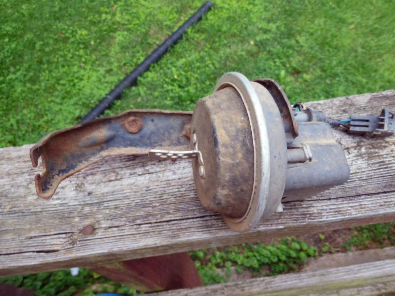 Sell Cruise Control Module for 85 86 87 88 89 90 91 92 93 94 S10 90