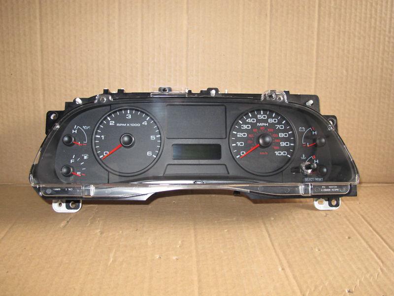 Sell 2005 05 Ford F250 F350 Super Duty Truck Speedometer Cluster in