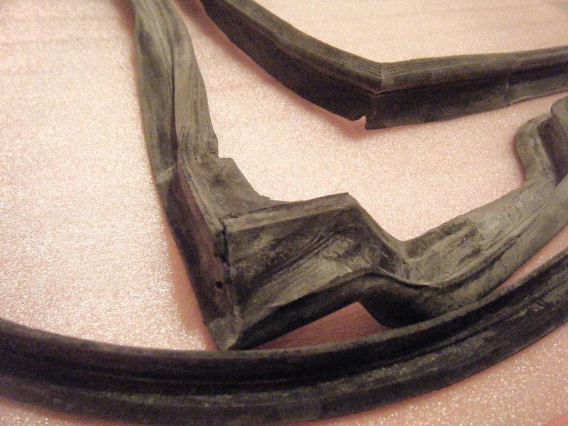 W108 MERCEDES W109 SEL NEW NOS DOOR SEALS (LONG VERSION), US $150.00, image 6