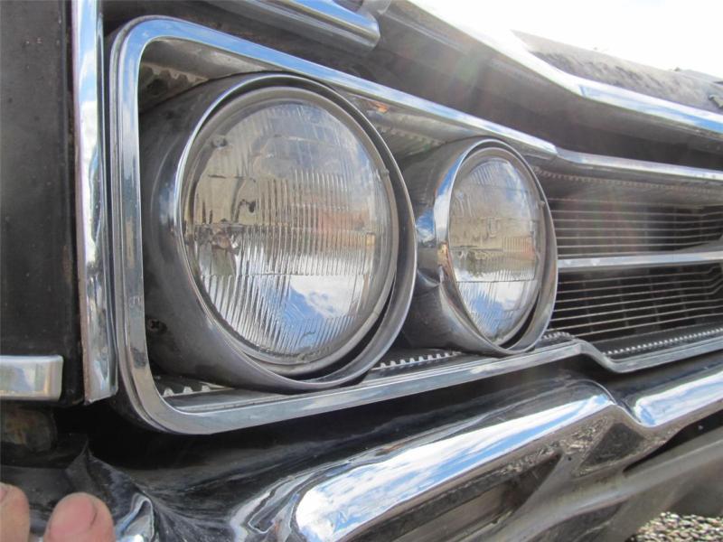 Headlamp surround bezel door rh very good  1964 buick  wildcat  64 64bw2-1h2