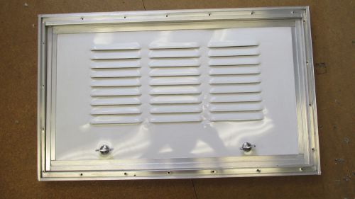 Vanguard llc vg2206 24 x 14 2t louvers in middle of door ml p spl th