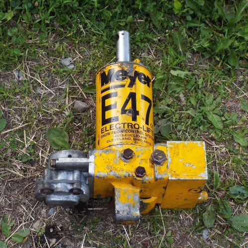 Meyer e 47 pump  plow pump