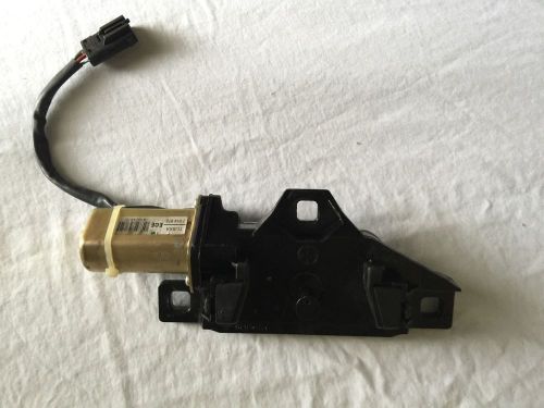 Bmw 7-series rear trunk power lock and unlock actuator motor