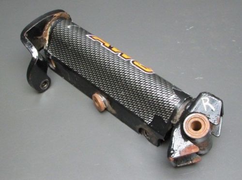 Arctic cat zr 600 efi 1998 (black) right side spindle