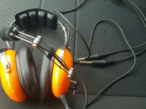 Avcomm aviation headset