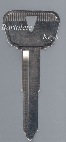 Key blank fits 2001 2002 2003 2004 2005 2006 2007 2008 yamaha yzf