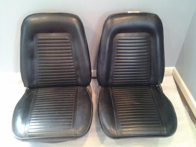1969 camaro black front bucket seats pair - original, nice shape