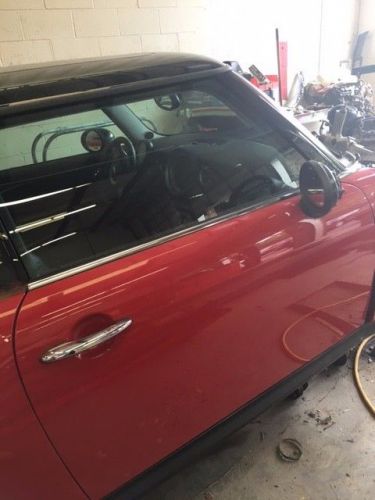 2008 mini cooper s 1.6l left and right doors