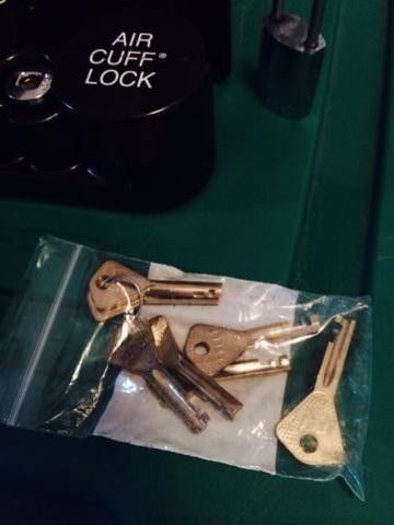 &#039;the enforcer&#039; abloy lock (pad lock) 1 large and 1 small and air cuff security