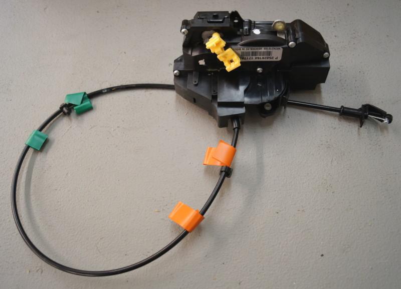 Nos genuine gm 25828164 front side door lock lh-22826