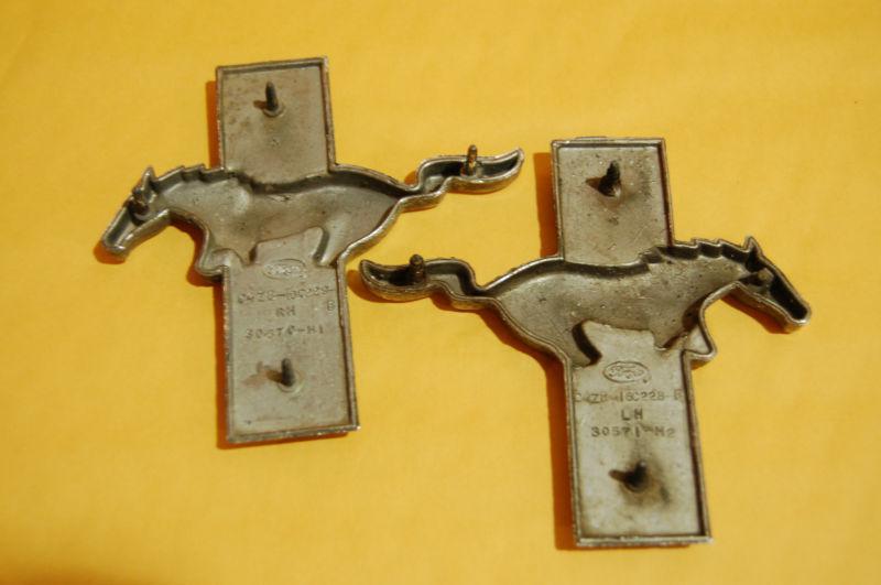 SET of TWO Original FORD MUSTANG 1965 1966 FENDER EMBLEMS, US $14.65, image 2