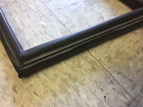 95-98 porsche 911 993 right rear quarter glass rubber seal gasket 993.543.436.00
