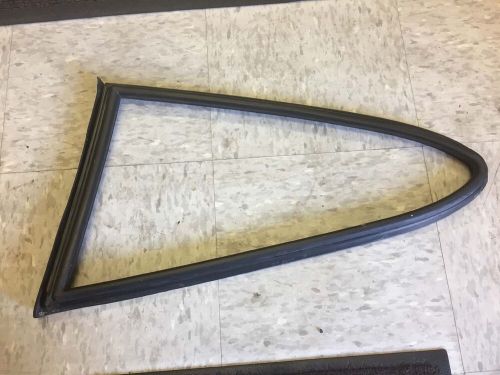 95-98 Porsche 911 993 Right Rear Quarter Glass Rubber Seal Gasket 993.543.436.00, US $59.00, image 7