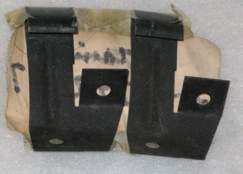 Mopar 1976 1977 chrysler wheel opening skirt panel retainers #3792637