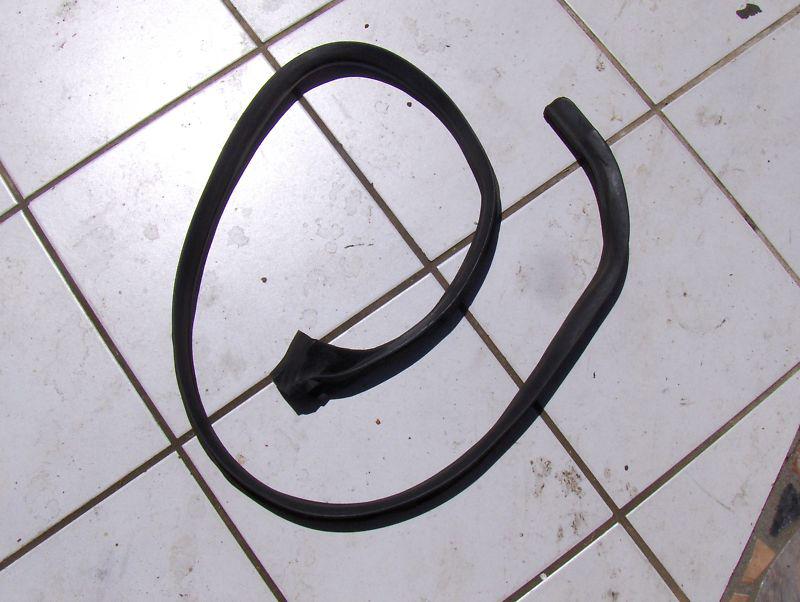 Bmw  633 or 635  passenger  door  rubber 