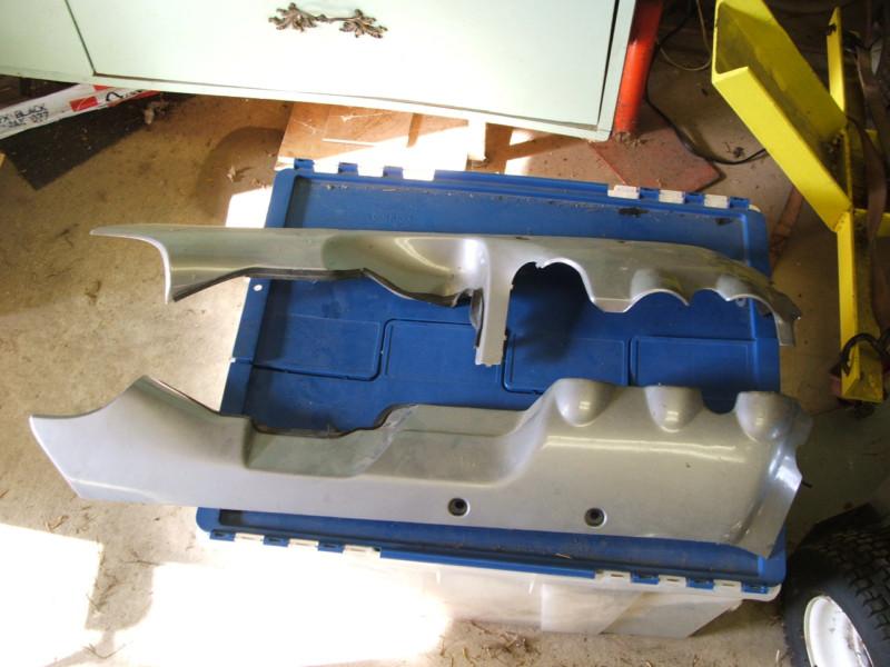 Gl1800 exhaust heat shields