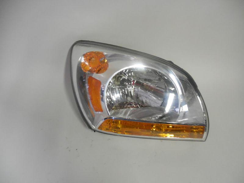 Purchase 05 06 07 KIA SPORTAGE RIGHT HEADLIGHT NICE! in Flat Rock