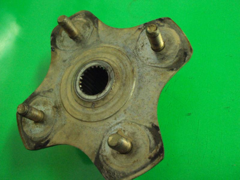Suzuki eiger 400 4x4 05 rear axle hub left
