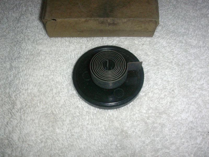 1966 AMC RAMBLER CARBURETOR CHOKE COVER AND SPRING HOLLEY, US $9.99, image 2