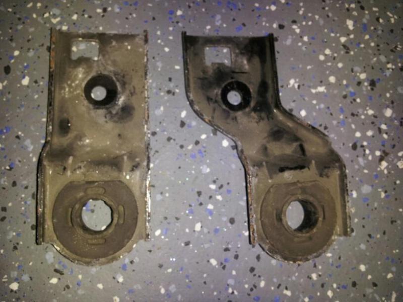  crown vic / grand marquis / town car radiator support bracket set