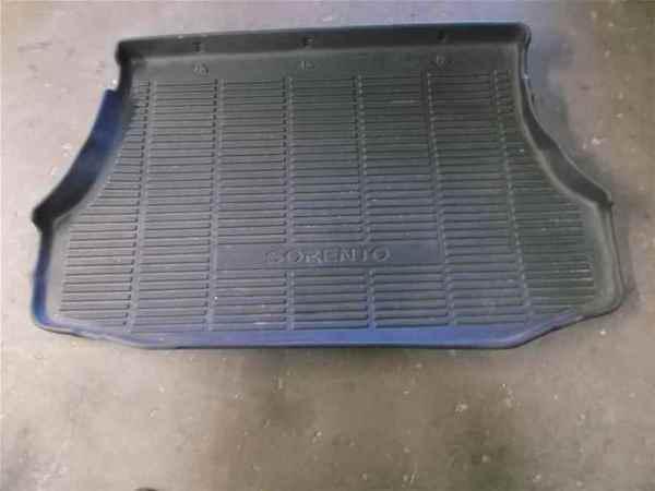 2004 kia sorento cargo mat black oem lkq