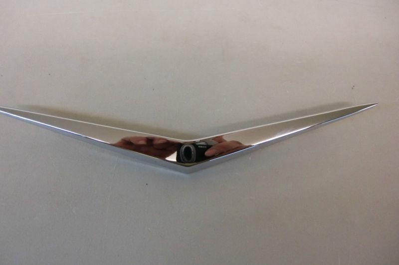 1959 CHEVY IMPALA BELAIR HOOD VEE V EMBLEM TRIM MOLDING BADGE CHROME FRONT , US $99.95, image 5