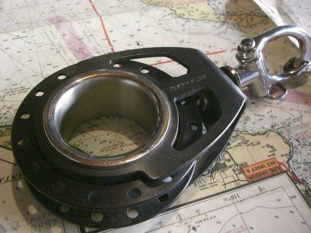 Garhauer new all aluminum big block 3 3/4" sheave w/snap shackle