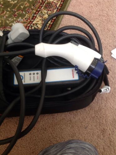 Nissan leaf charger charging station cable chevy volt esve electric vehicle