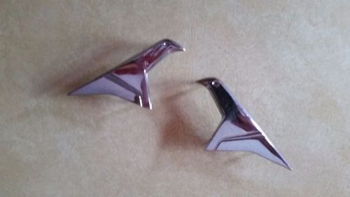 1964 buick set large bird fender emblems badge chrome 1370746 1370747 skylark