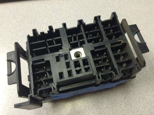 B4d5 99 00 01 02 silverado sierra tahoe yukon dash junction fuse box oem door gm