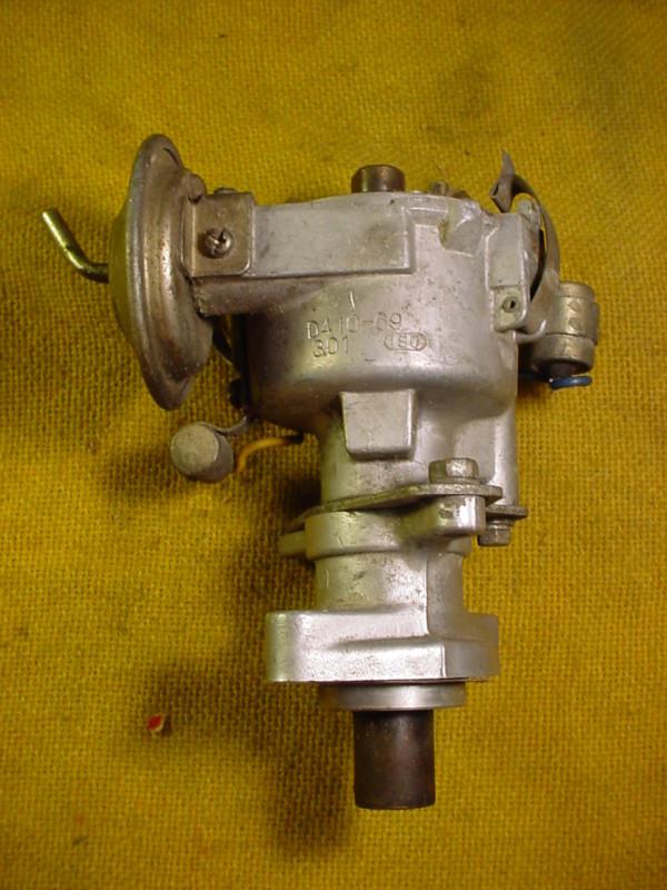 Vintage datsun distributor, 1200? truck? b40? 4 cylinder. number d410-69 310 