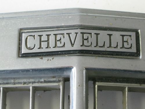 Vintage chevelle grill